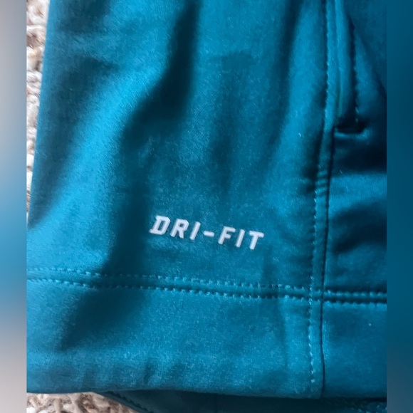 Nike Dri-Fit Women's Running Jacket with thumb holes - Size S - EUC - Picture 7 of 9